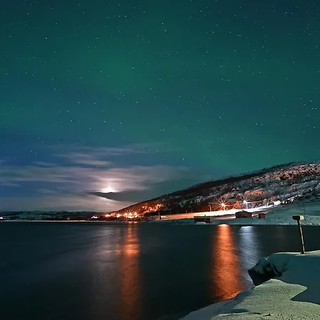 Rivdnji Smorfjord בית נופש Russenes