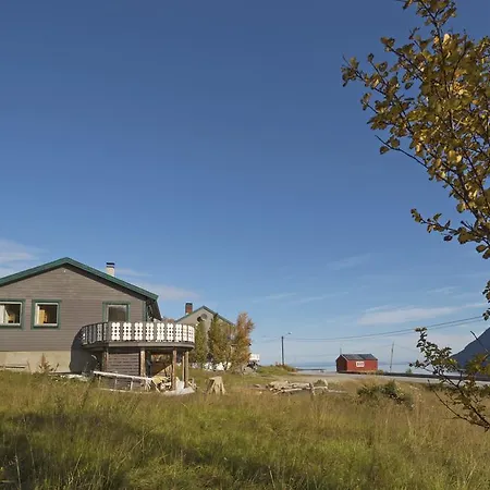 בית נופש Rivdnji Smorfjord Russenes