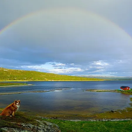 Rivdnji Smorfjord 度假居 Russenes