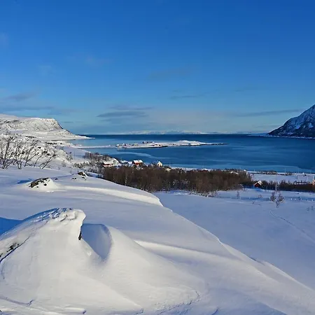Rivdnji Smorfjord * Russenes