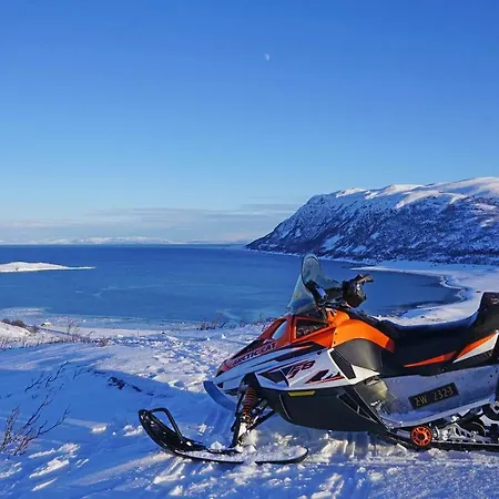 Rivdnji Smorfjord * Russenes
