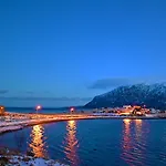 Rivdnji Smorfjord * Russenes