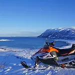 Rivdnji Smorfjord * Russenes