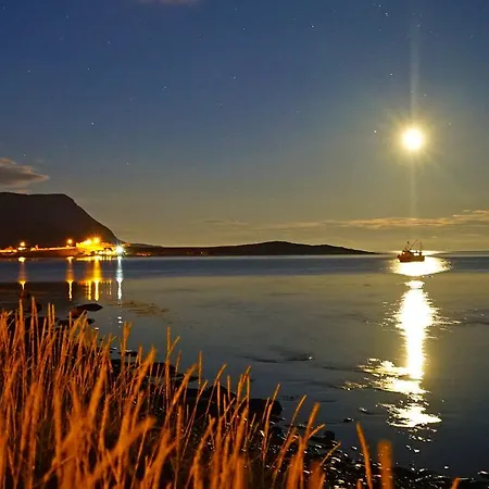Nyaraló Rivdnji Smorfjord