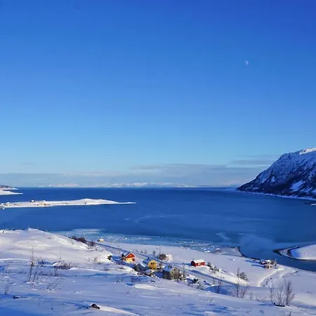 Rivdnji Smorfjord Nyaraló